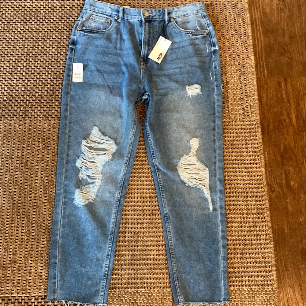 NWT. Mom jeans